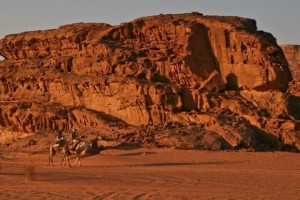 الصحراء الحمراء 2 300x200 صور و معلومات عن الصحراء الحمراء فى وادى رم في الاردن RED DESERT OF WADI RUM